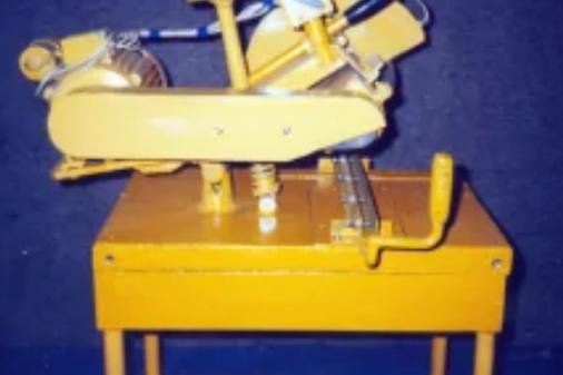 磨作业的多功能加工所设计的一种切割机械,采用该项技术研发出的机械